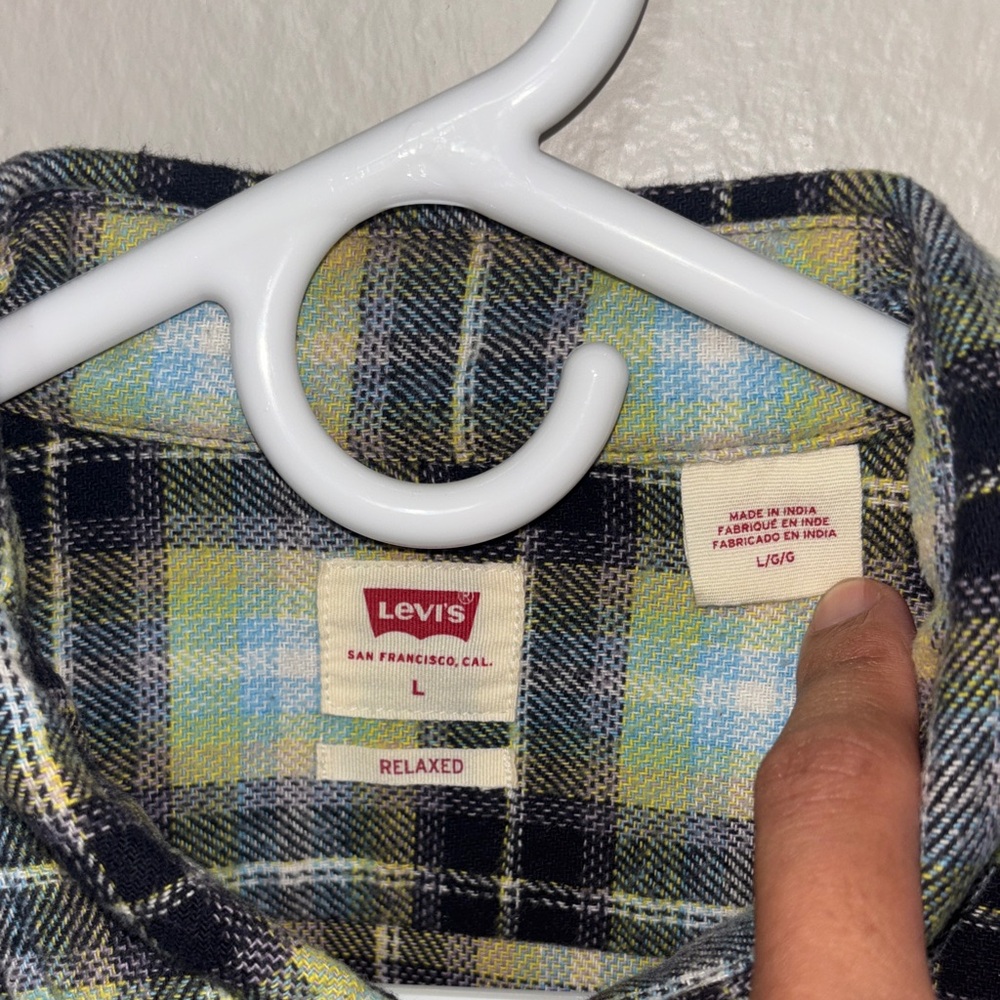 Levi's Button-Up Flannel Shirt 100% Cotton - Picture 5 of 11